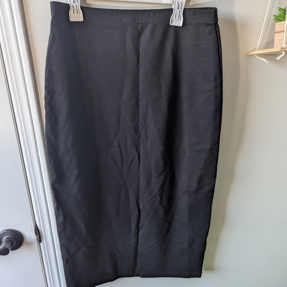 Max Studio Classic Black Midi Skirt - Picture 2 of 4